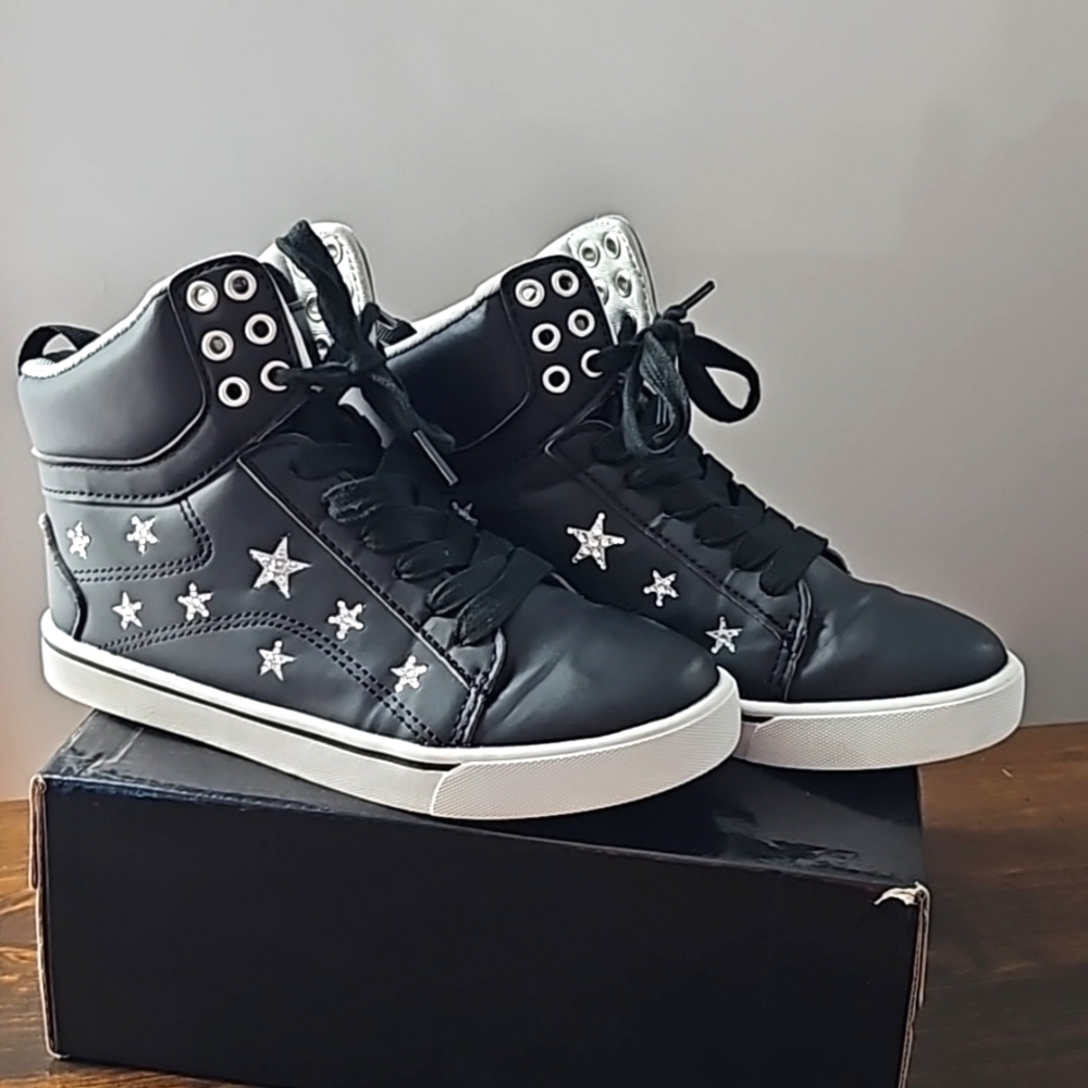 PASTRY Pop Tart Star dance sneakers size 2